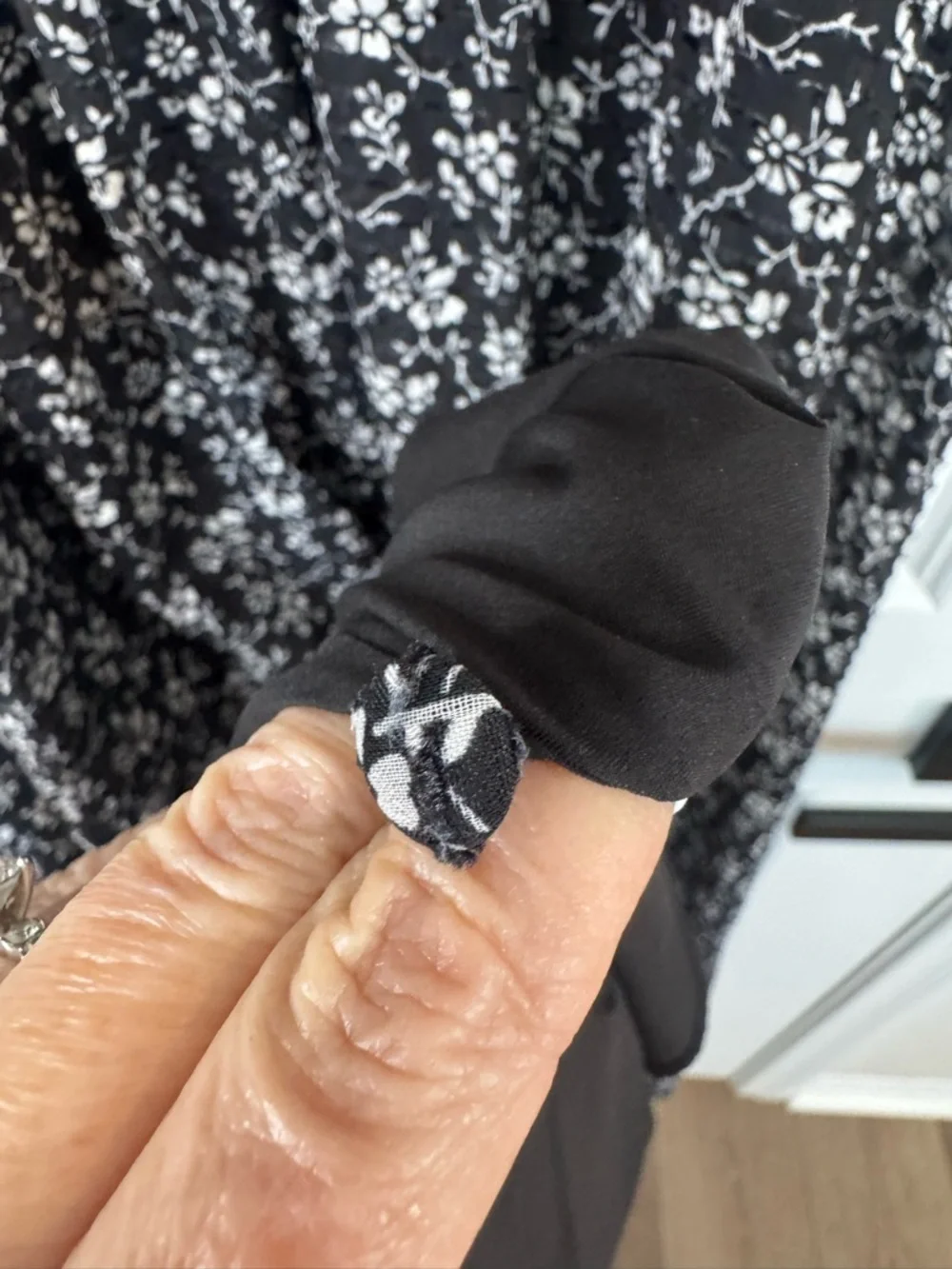 Madewell Black Floral Midi Dress Boho Cottagecore Flutter Sleeve Size 6 - Picture 7 of 10